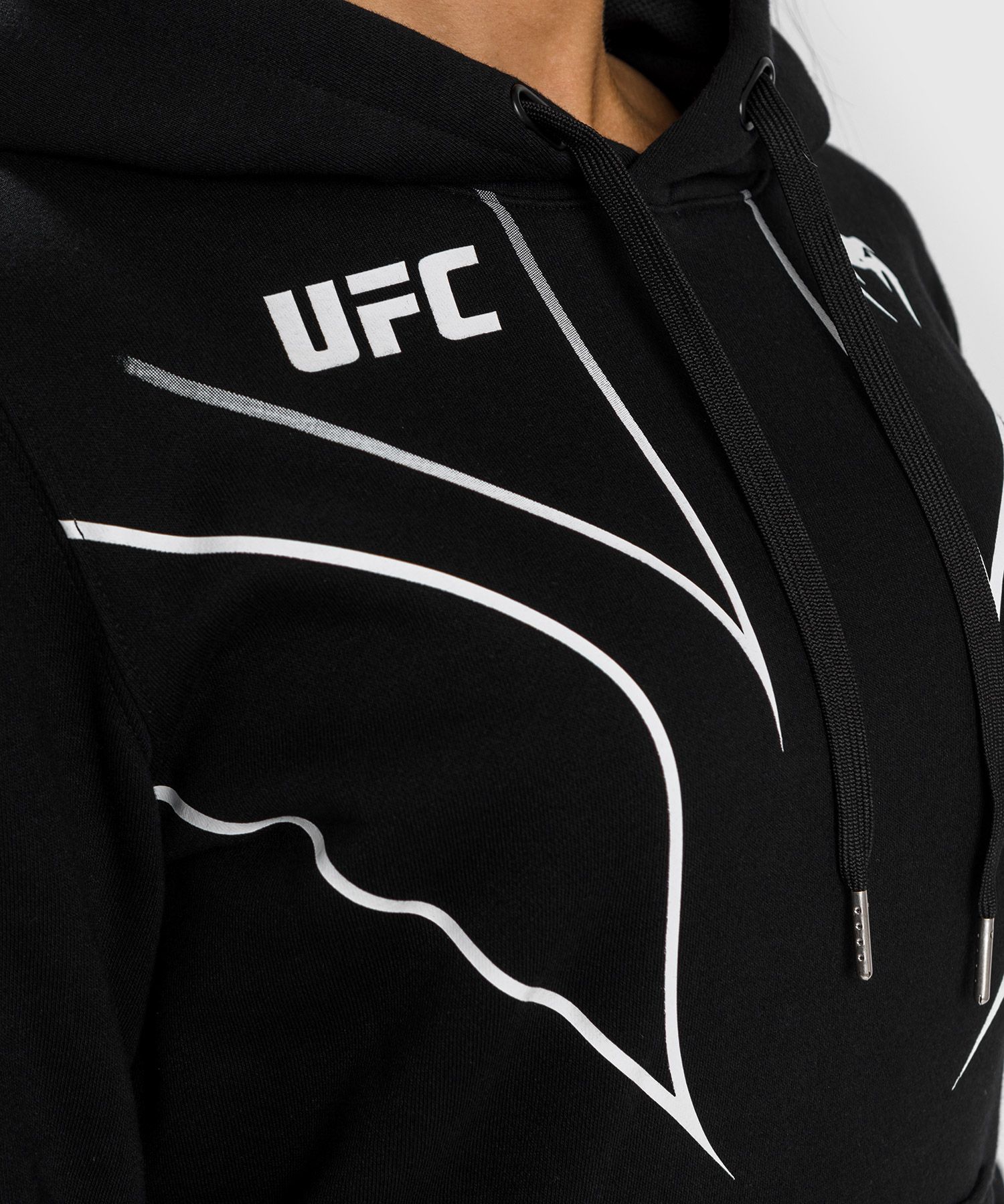 Женская толстовка Venum UFC Fight Night 2.0 Womens Hoodie Black размер
