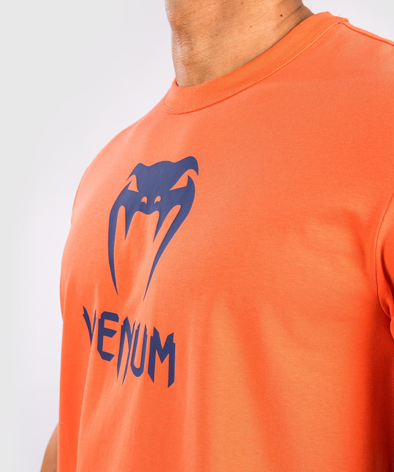Футболка Venum Classic T-shirt Orange Navy Blue фото