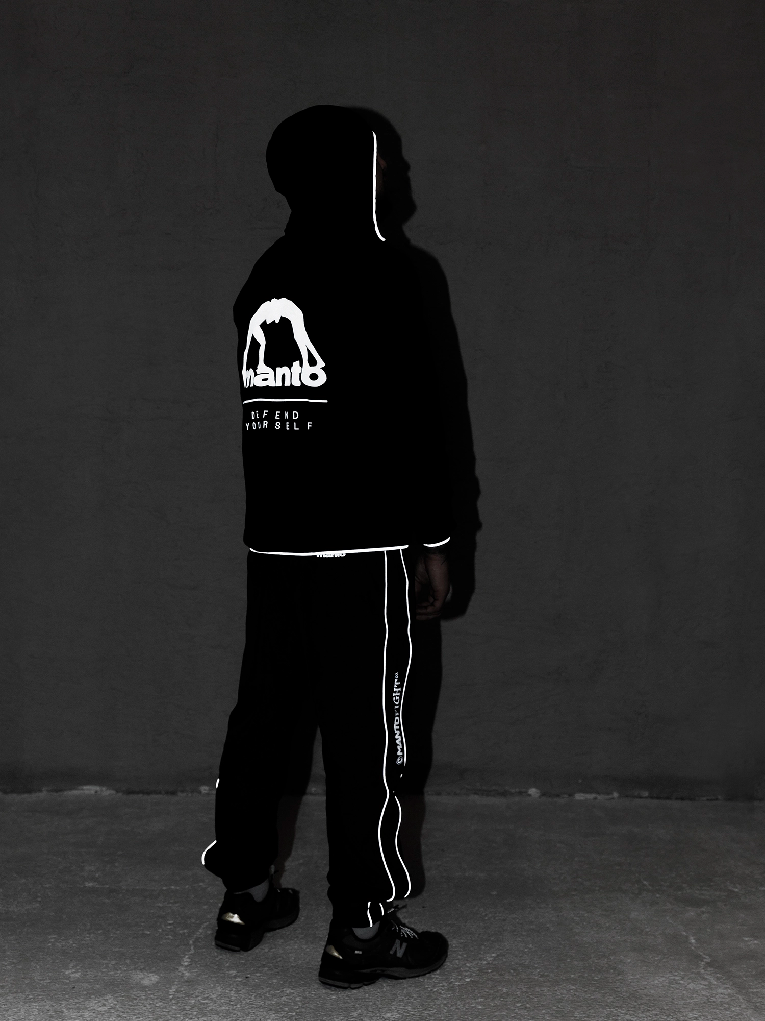 Куртка MANTO Windbreaker Jacket Defend Black фото