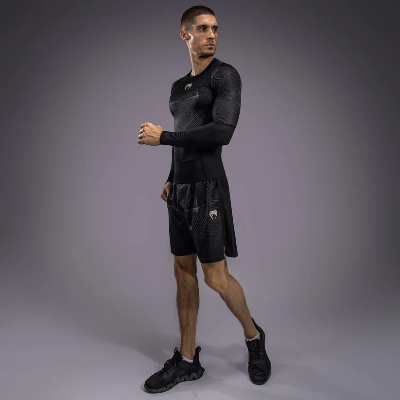 Рашгард Venum G-Fit Air Mens Long Sleeve Rashguard Deep Black Desert Sand фото