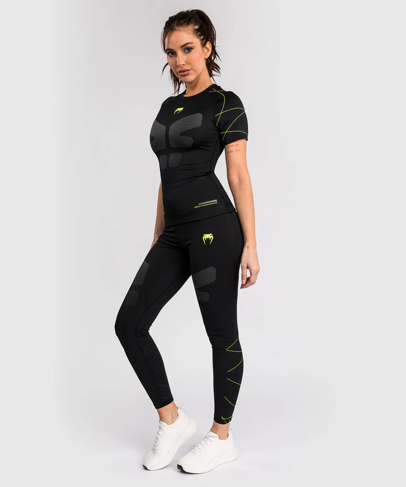 Женский рашгард Venum Training Camp 4.0 Short Sleeve Rashguard - Black/Neon Green купить