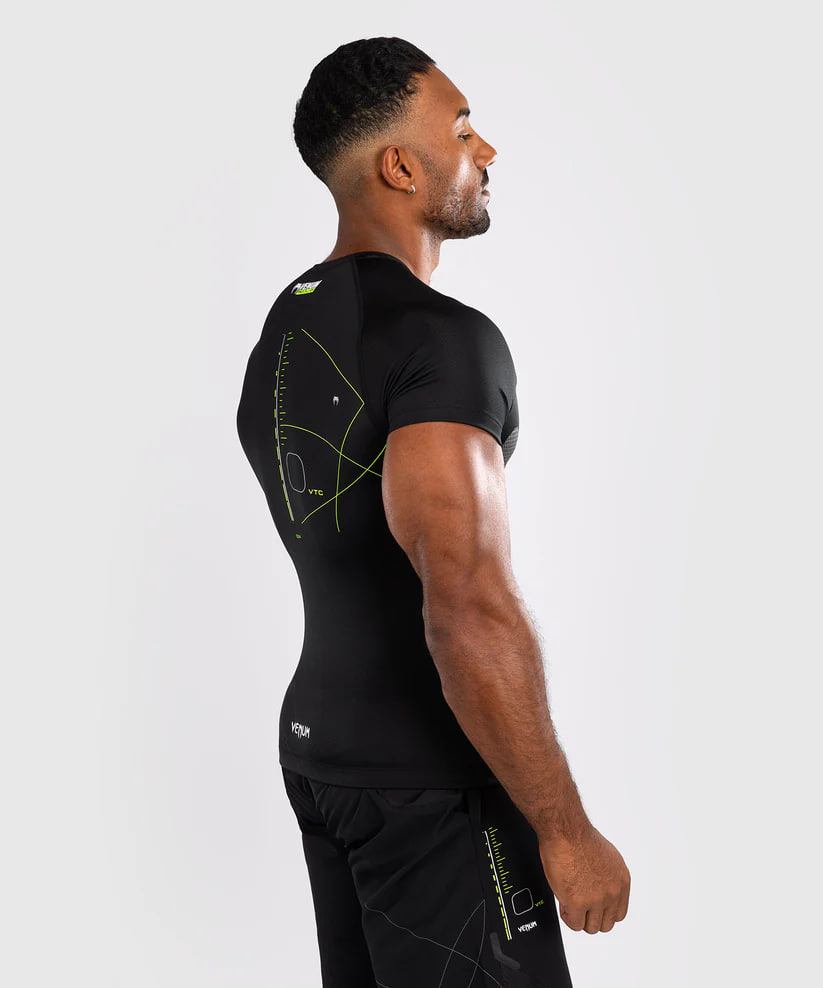 Venum Training Camp 4.0 Short Sleeve Rashguard - Black/Neon Green original