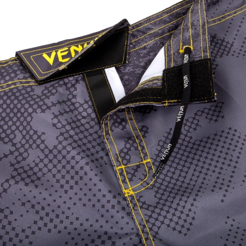 Шорты для MMA Venum Tramo Fightshorts Black Yellow розмір