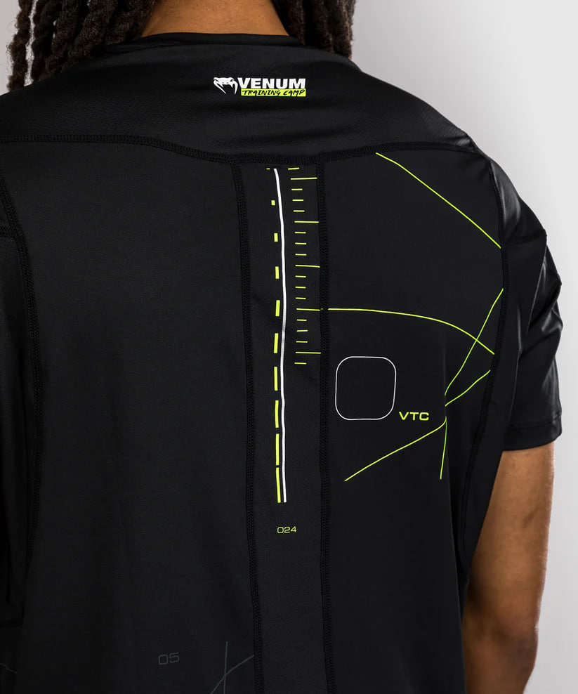 Тренувальна футболка Venum Training Camp 4.0 Dry Tech T-shirt - Black/Neon Green розмір