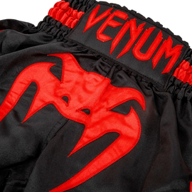 Детские шорты для для тайского бокса Venum Inferno Kids Muay Thai Shorts Black Red, Фото № 2