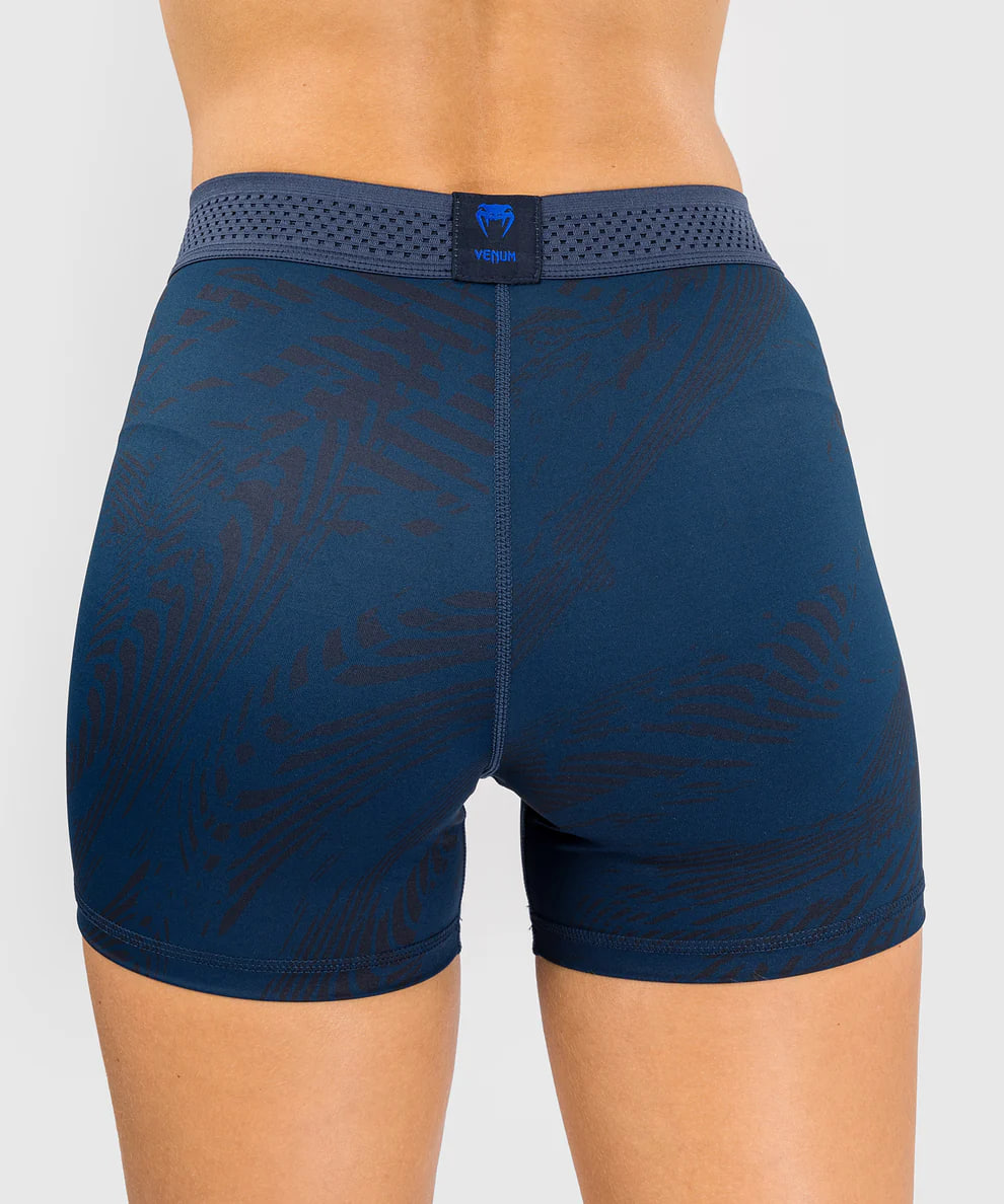 Жіночі компресійні шорти UFC Venum FIGHT WEEK 4.0 Womens Vale Tudo Shorts Blue фото