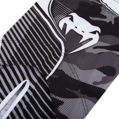 MMA shorts Venum Camo Hero Fightshorts White Black size