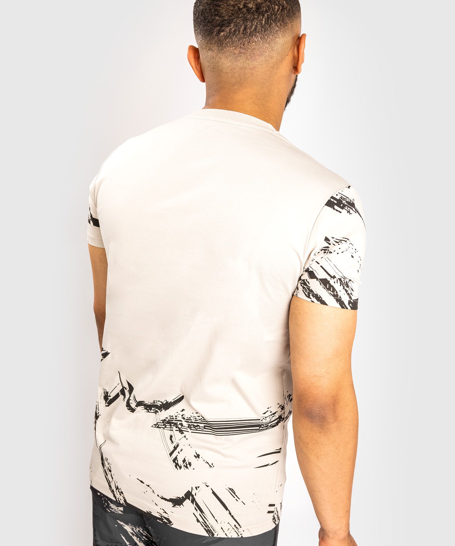 Venum UFC Authentic Fight Week Mens 2.0 Sand T-shirt size