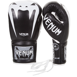 Боксерские перчатки Venum Giant 3.0 Boxing Gloves With Laces Black