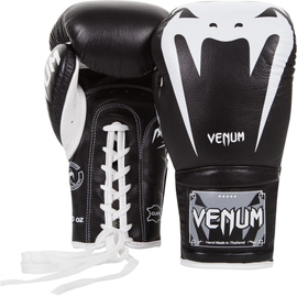 Боксерські рукавиці Venum Giant 3.0 Boxing Gloves With Laces Black, Фото № 2