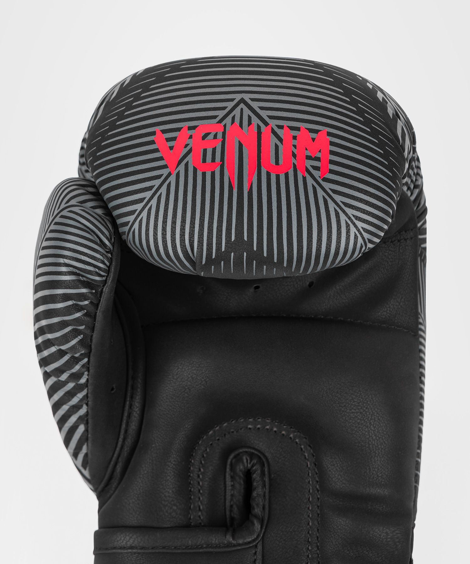 Боксерські рукавиці Venum Phantom Boxing Gloves Black Red оригінал