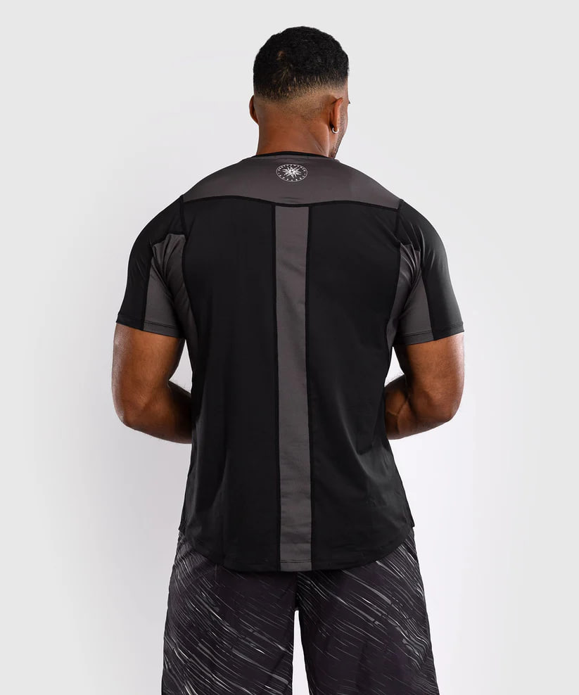 Тренировочная футболка Venum Rapid Dry-Tech Shirt - Black/Storm Grey цена