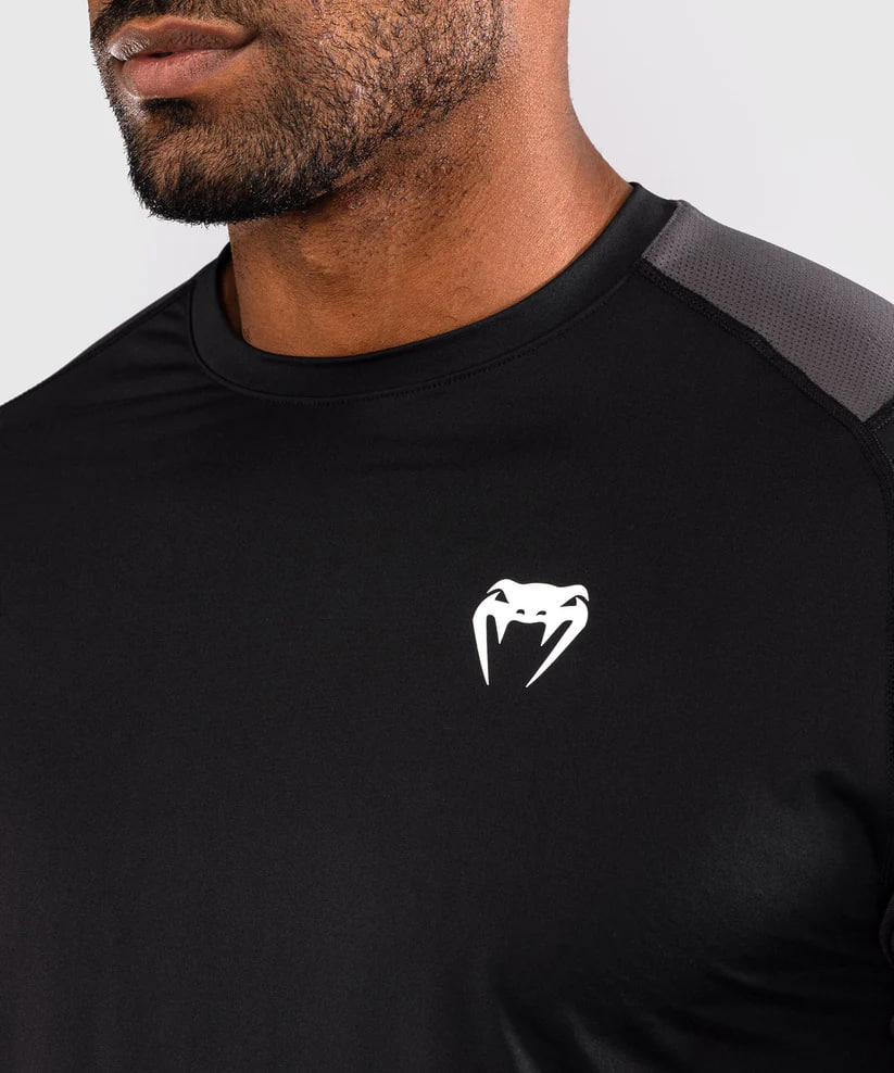 Тренировочная футболка Venum Rapid Dry-Tech Shirt - Black/Storm Grey оригинал