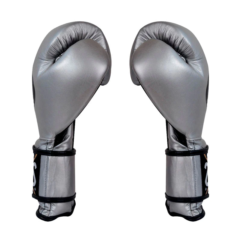 Боксерские перчатки Cleto Reyes Leather Contact Closure Gloves Silver купить