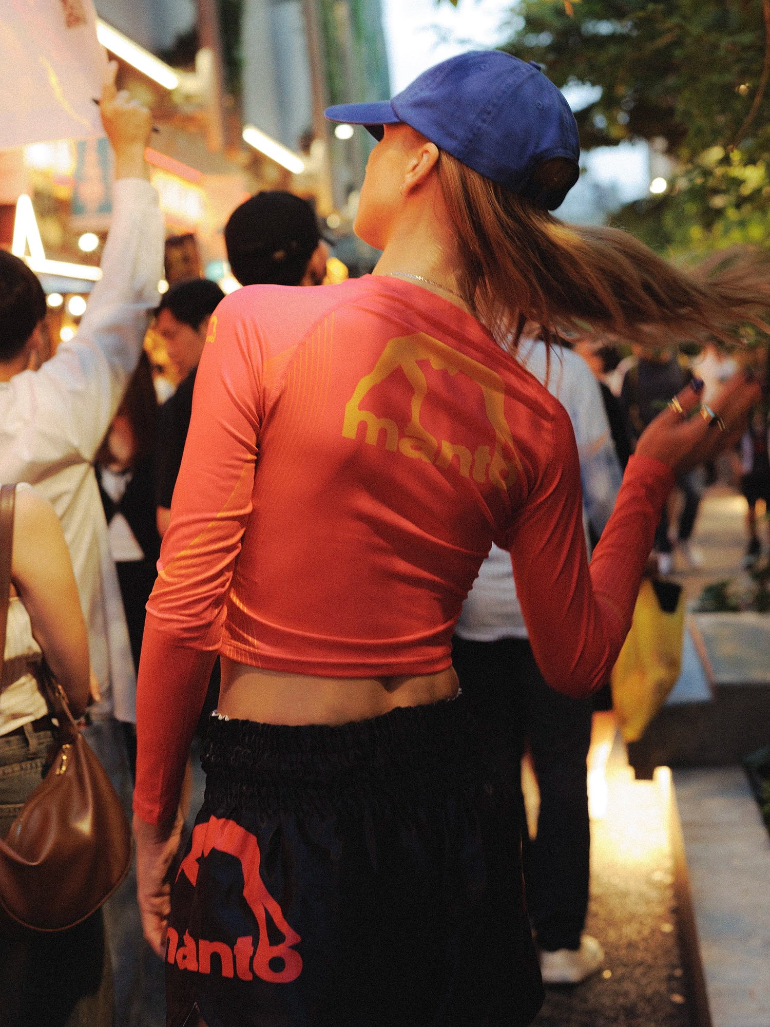 Женский рашгард-кроптоп MANTO Rashguard Defend Pink цена