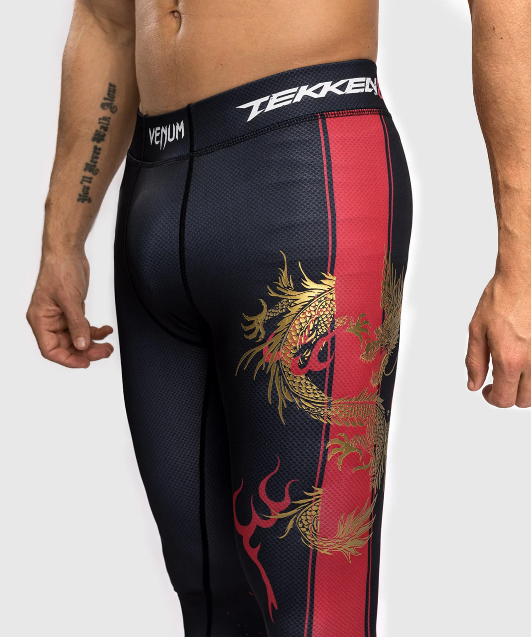 Мужские леггинсы Venum x TEKKEN 8 - Marshall Law Spats - Black/Red/Gold стоимость