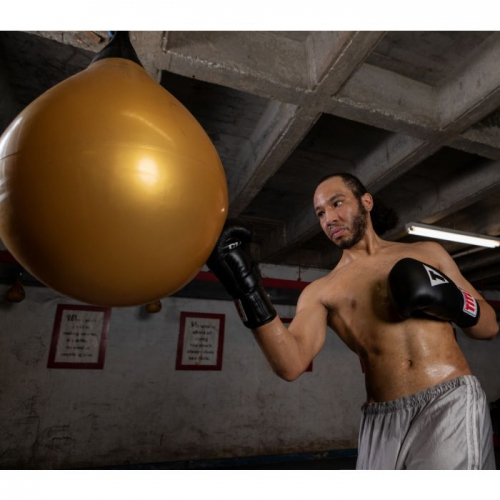 Боксерские перчатки Title Classic Leather Elastic Training Gloves 2.0 Black фото