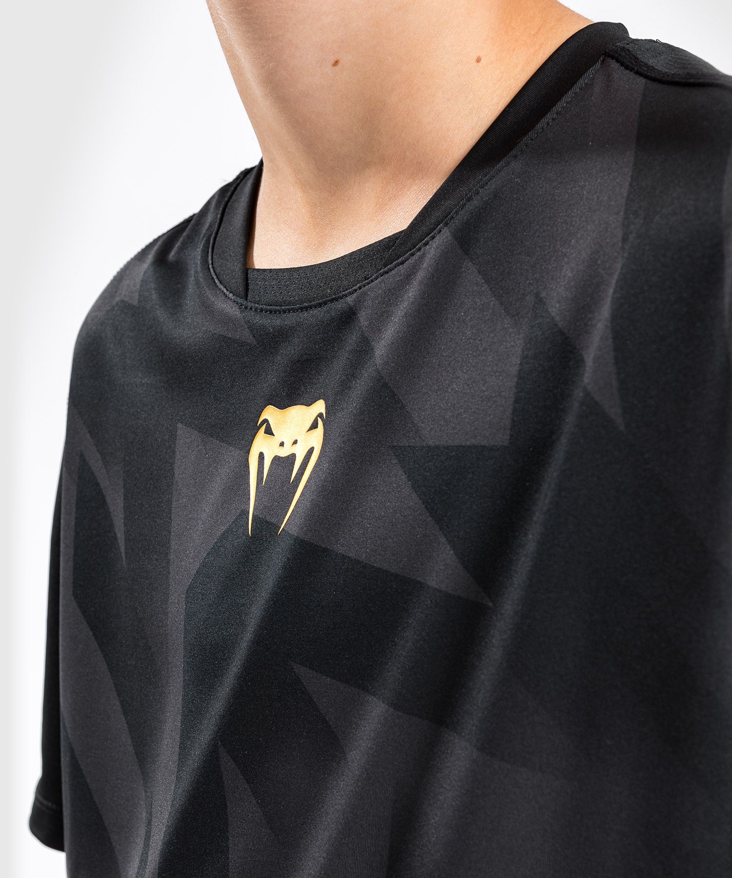 Детская тренировочная футболка Venum Razor Dry Tech T-Shirt For Kids Black Gold оригинал