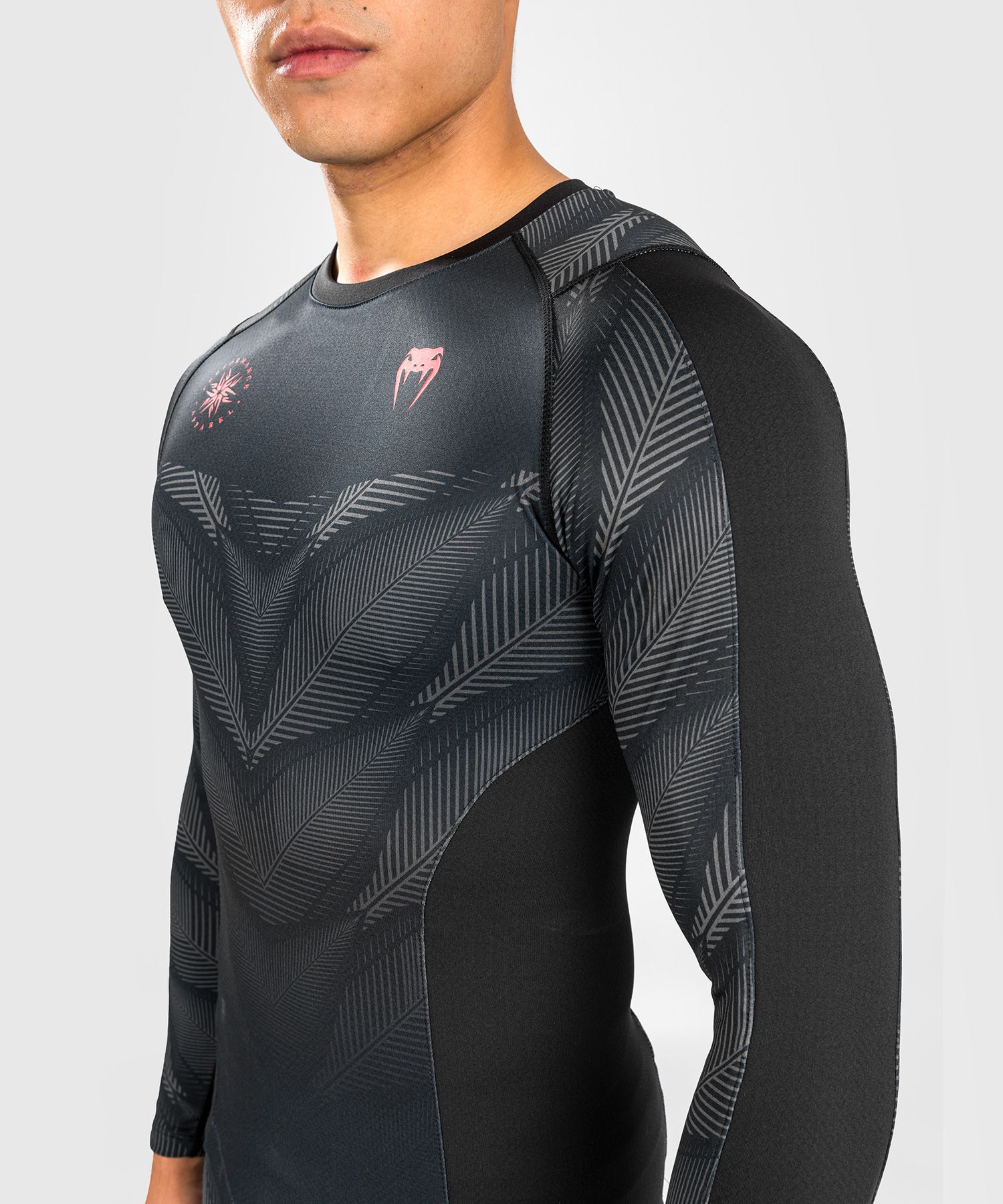 Рашгард Venum Phantom Rashguard Long Sleeves Black Red купить