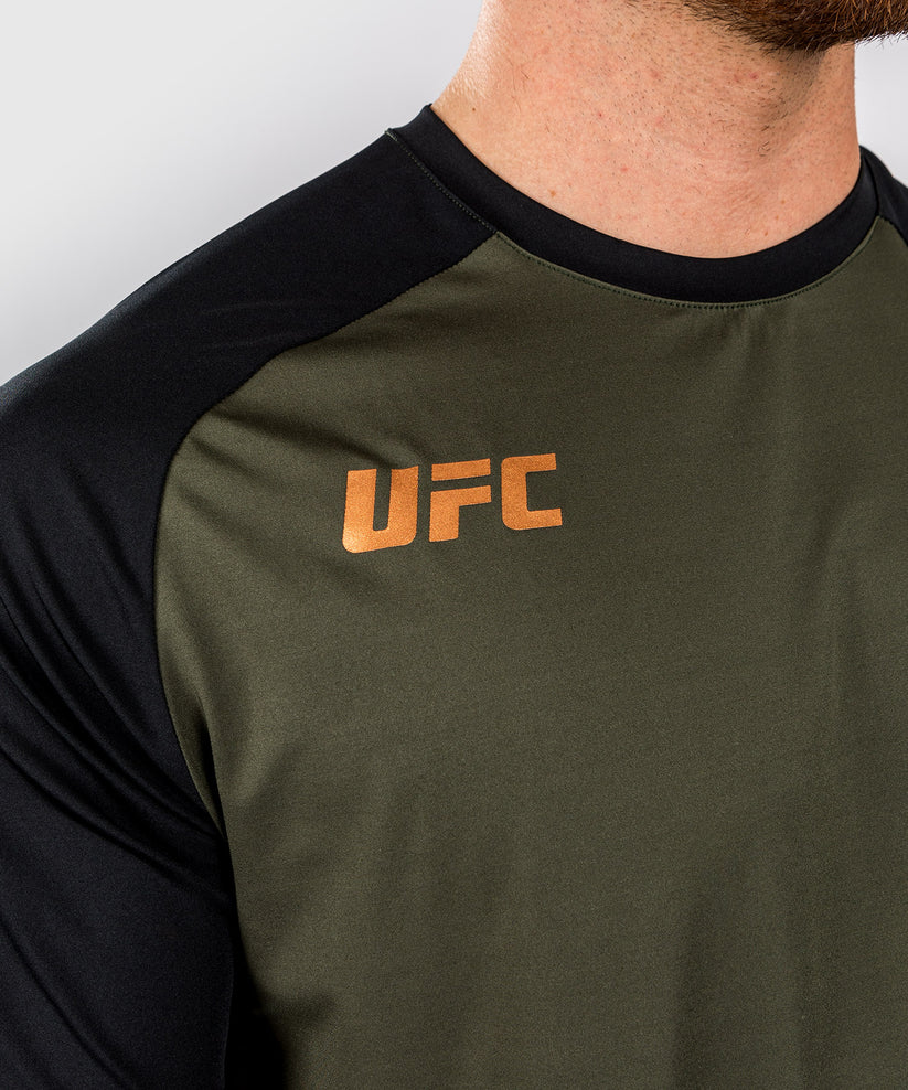 Venum UFC AdrenalineFight Week Mens Dry-tech T-shirt Khaki Bronze original