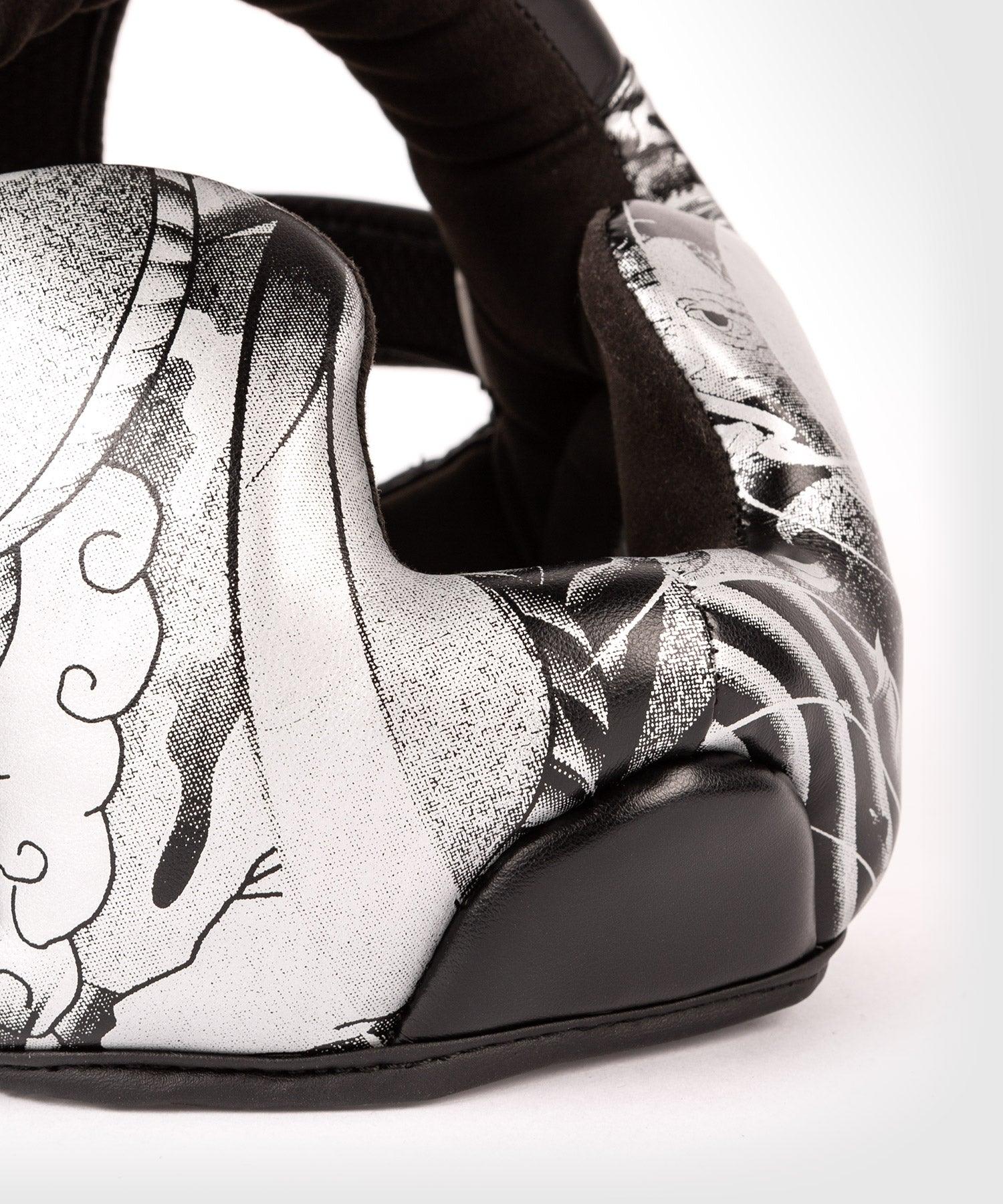 Childrens boxing helmet Venum YKZ21 Kids Headgear Black White  original