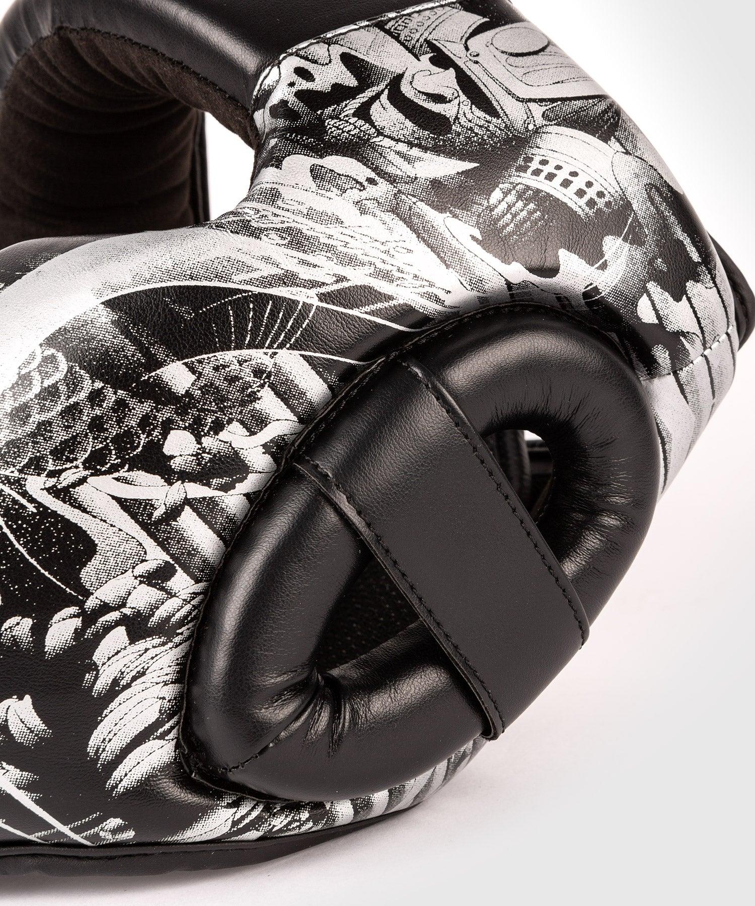 Childrens boxing helmet Venum YKZ21 Kids Headgear Black White  size