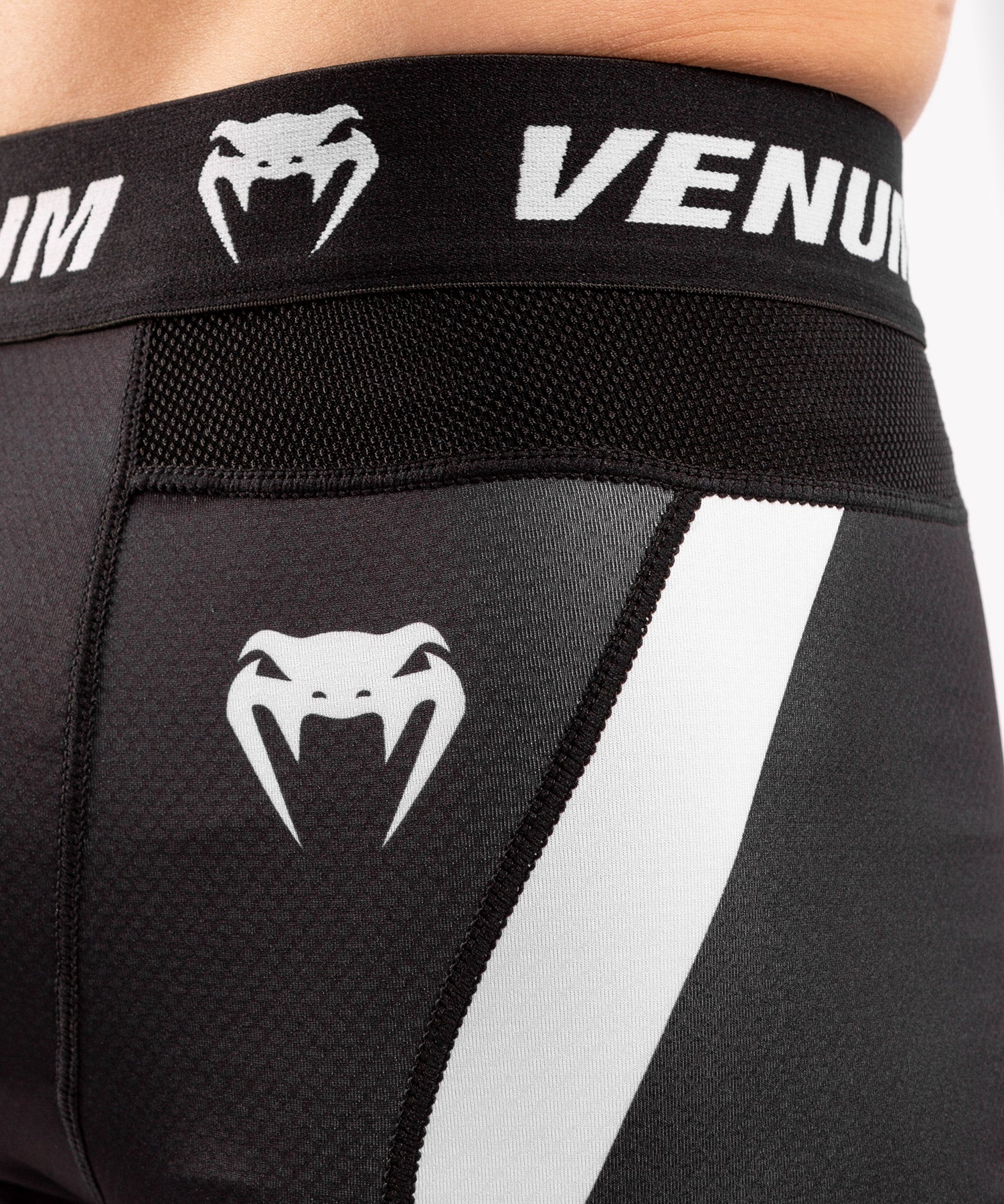 Компресійні шорти Venum Nogi 3.0 Vale Tudo Shorts Black White ціна