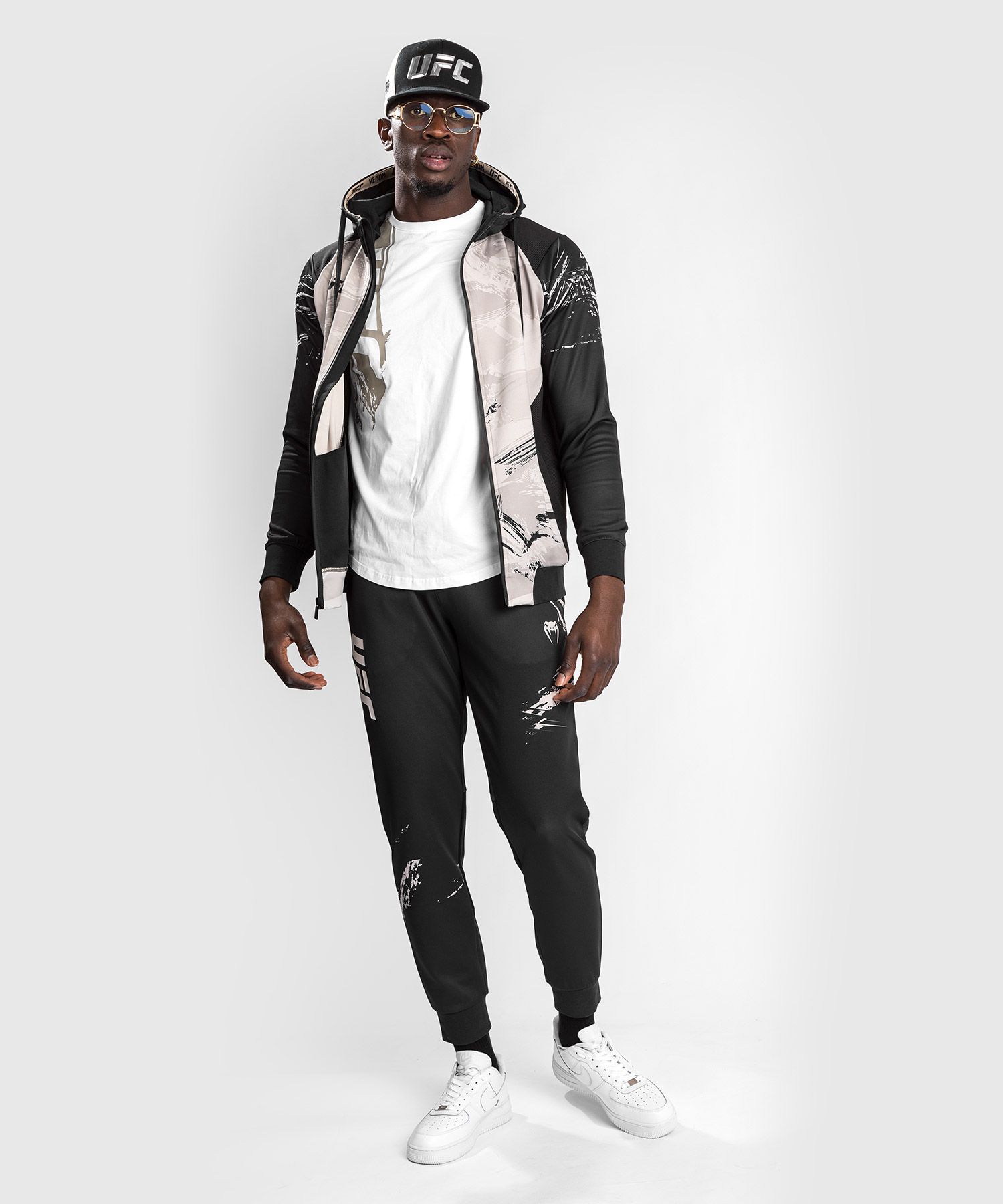 Venum UFC Authentic Fight Week Mens 2.0 Zipped Hoodie Sand photo