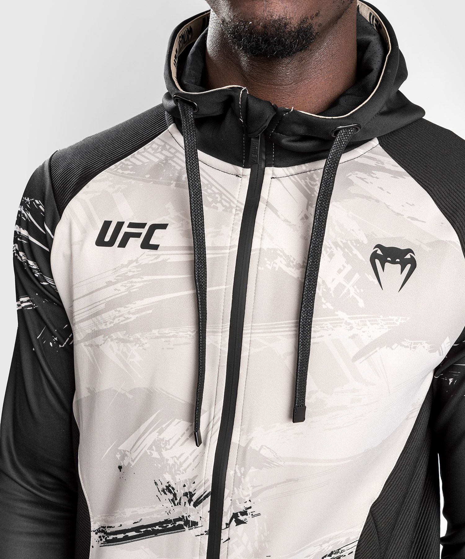 Venum UFC Authentic Fight Week Mens 2.0 Zipped Hoodie Sand size
