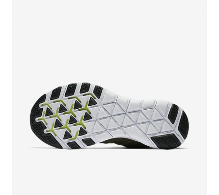 Sneakers Nike Free Train Virtue Mens Training Shoe Volt Black size