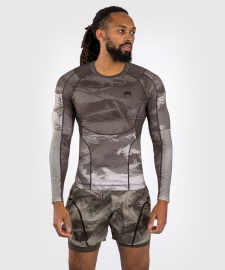 Venum Electron 3.0 Long Sleeve Rashguard Sand