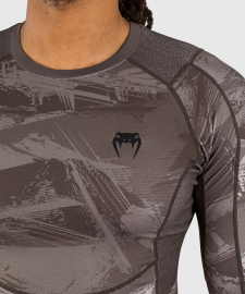 Venum Electron 3.0 Long Sleeve Rashguard Sand original