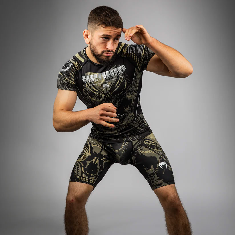 Рашгард Venum Invader Short Sleeve Rashguard Black Sand оригінал