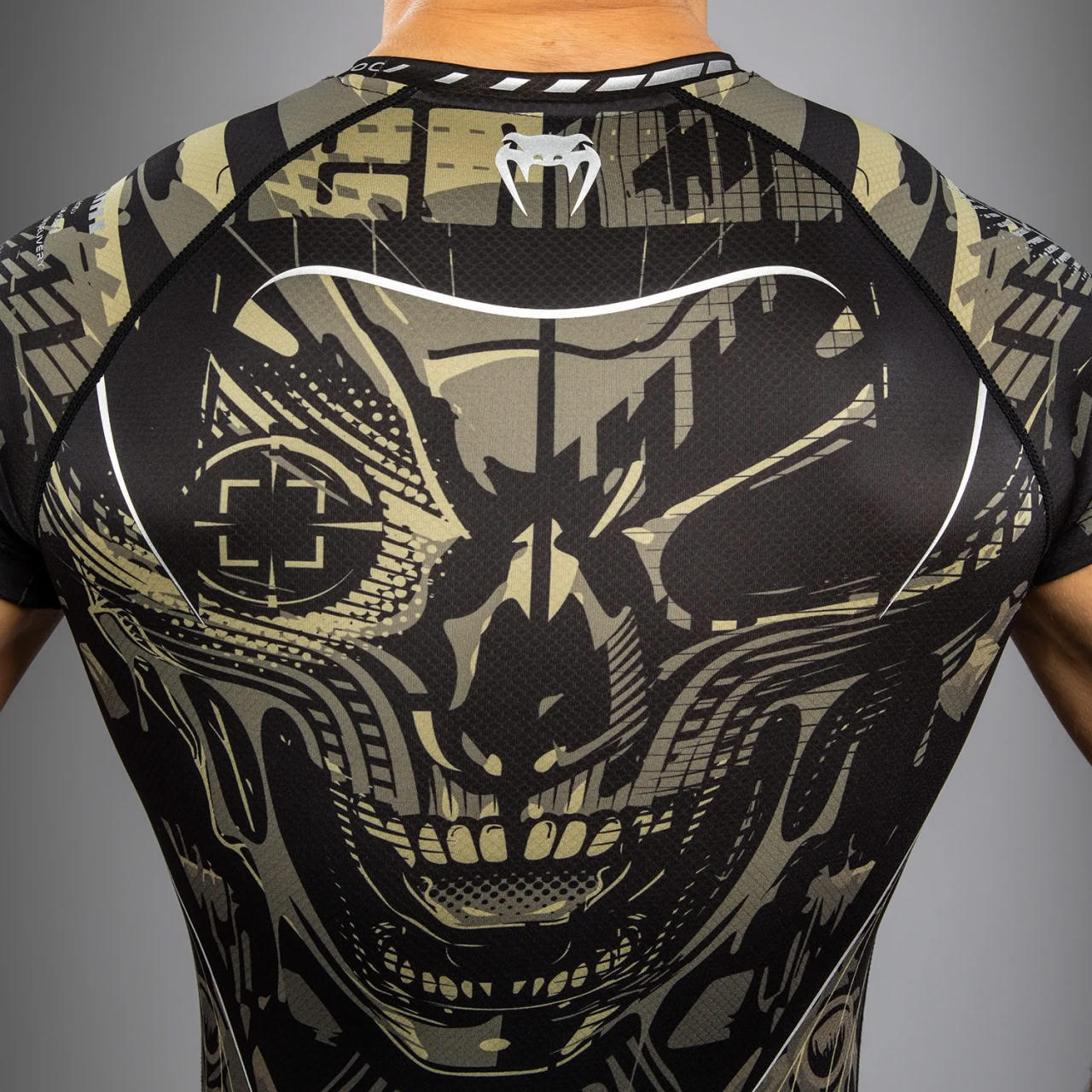 Рашгард Venum Invader Short Sleeve Rashguard Black Sand де купити