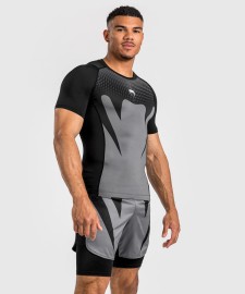 Рашгард Venum Attack Mens Short Sleeve Rashguard Black цена
