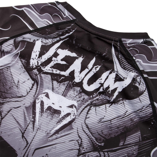 Рашгард Venum Minotaurus Rashguard Long Sleeves Black де купити