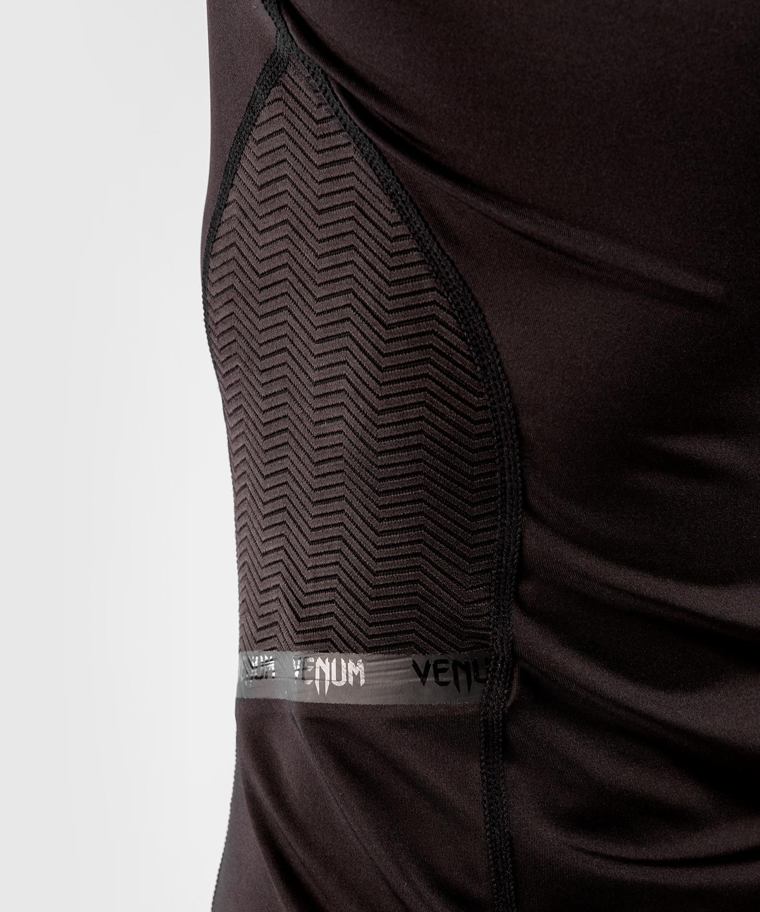 Жіноча спортивна футболка Venum G-Fit Dry Tech T-Shirt Black Black оригінал