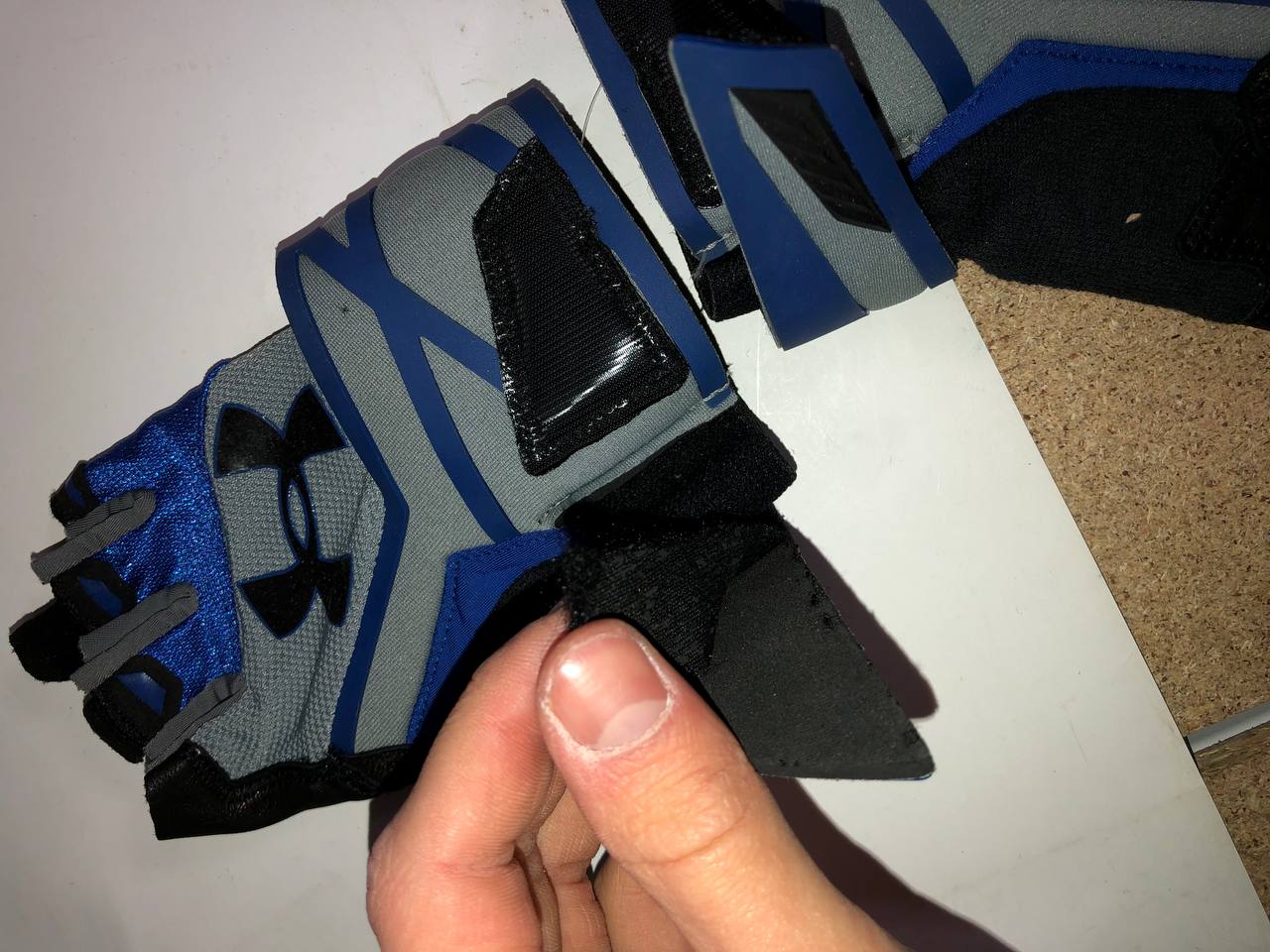 DISCOUNT UNDER ARMOR RESISTOR HALF-FINGER TRAINING GLOVES BLUE price