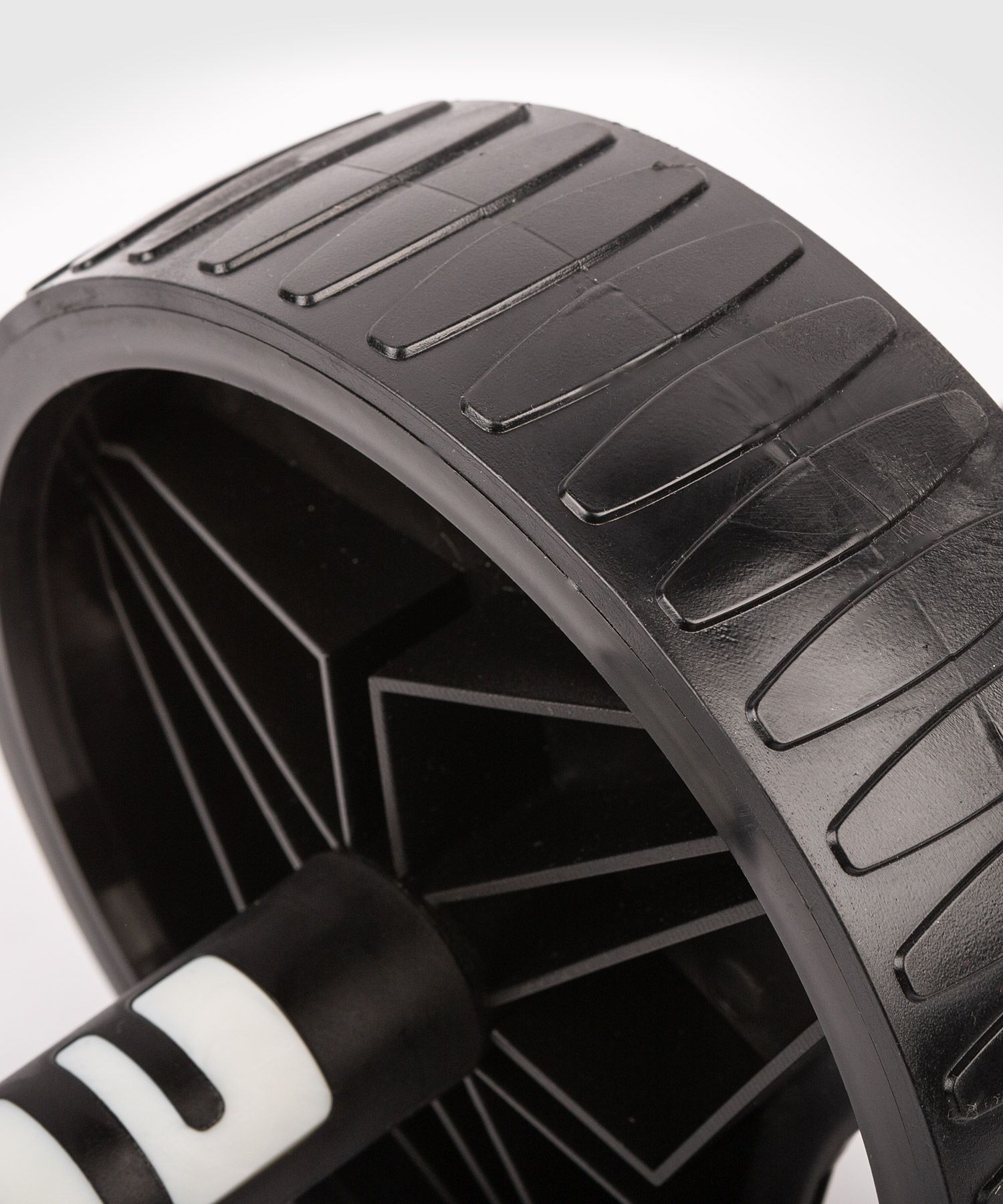 Venum Challenger Abs Wheel Black White photo