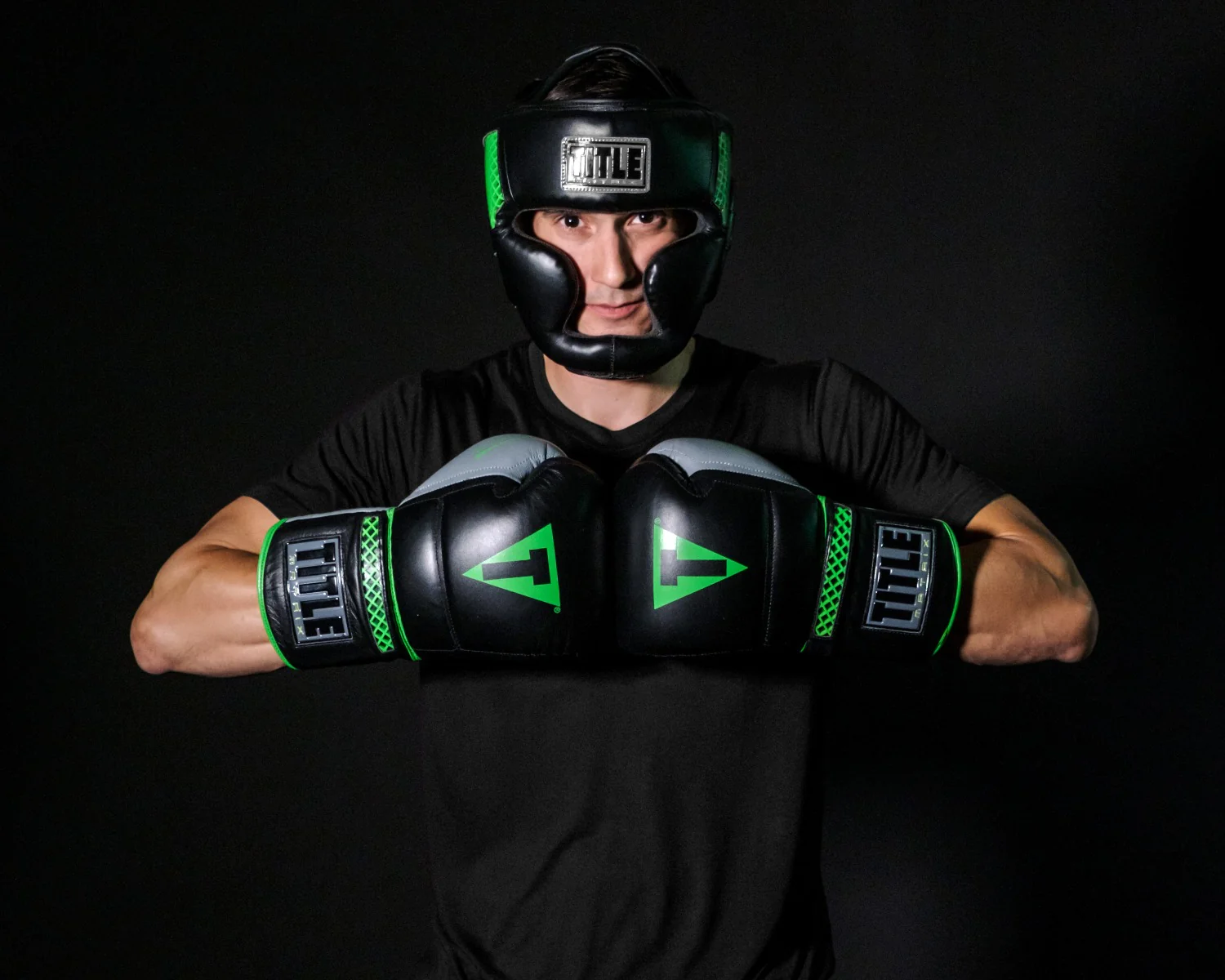 Boxing helmet TITLE Boxing Matrix Full Face Headgear Black Neon Green buy