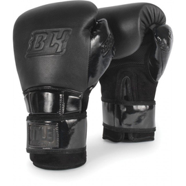 Боксерские перчатки Title Black Fierce Training Gloves