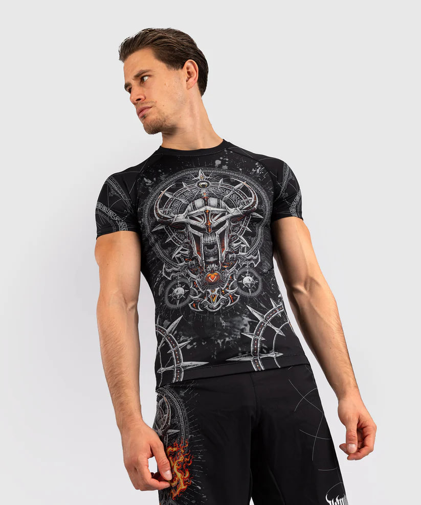 Чоловічий рашгард Venum Gladiator 5.0 Mens Short Sleeve Rashguard Black Silver купити