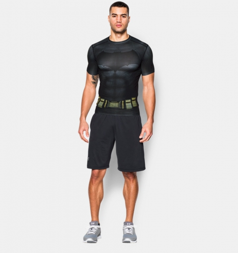 Компрессионная футболка Under Armour Transform Yourself Batman Compression Shirt цена