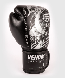 Боксерські рукавиці для дітей Venum YKZ21 Boxing Gloves For Kids Black White ціна