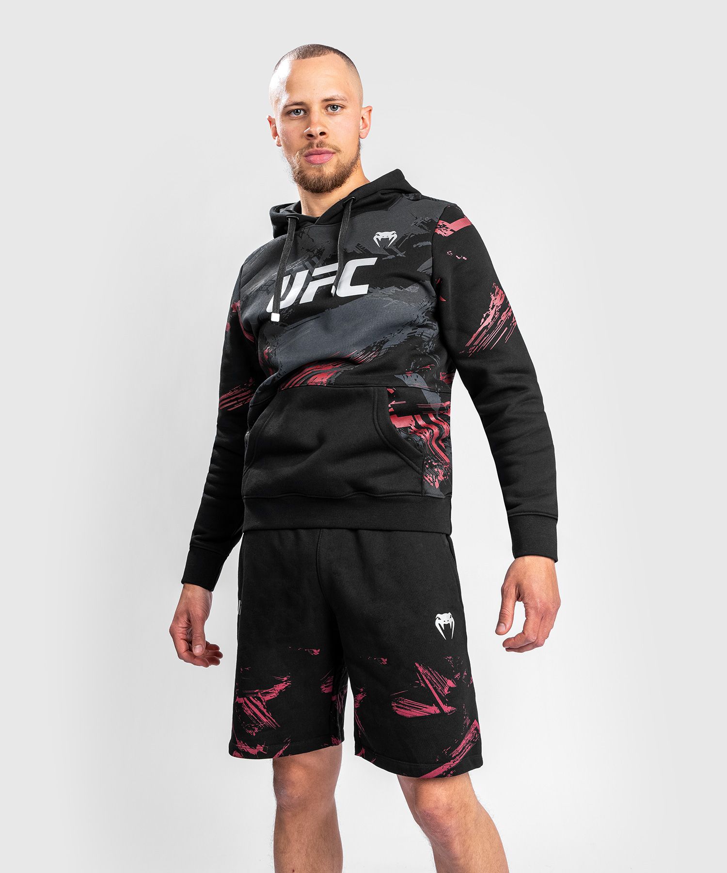 Толстовка Venum UFC Authentic Fight Week Men’s 2.0 Black Red купить