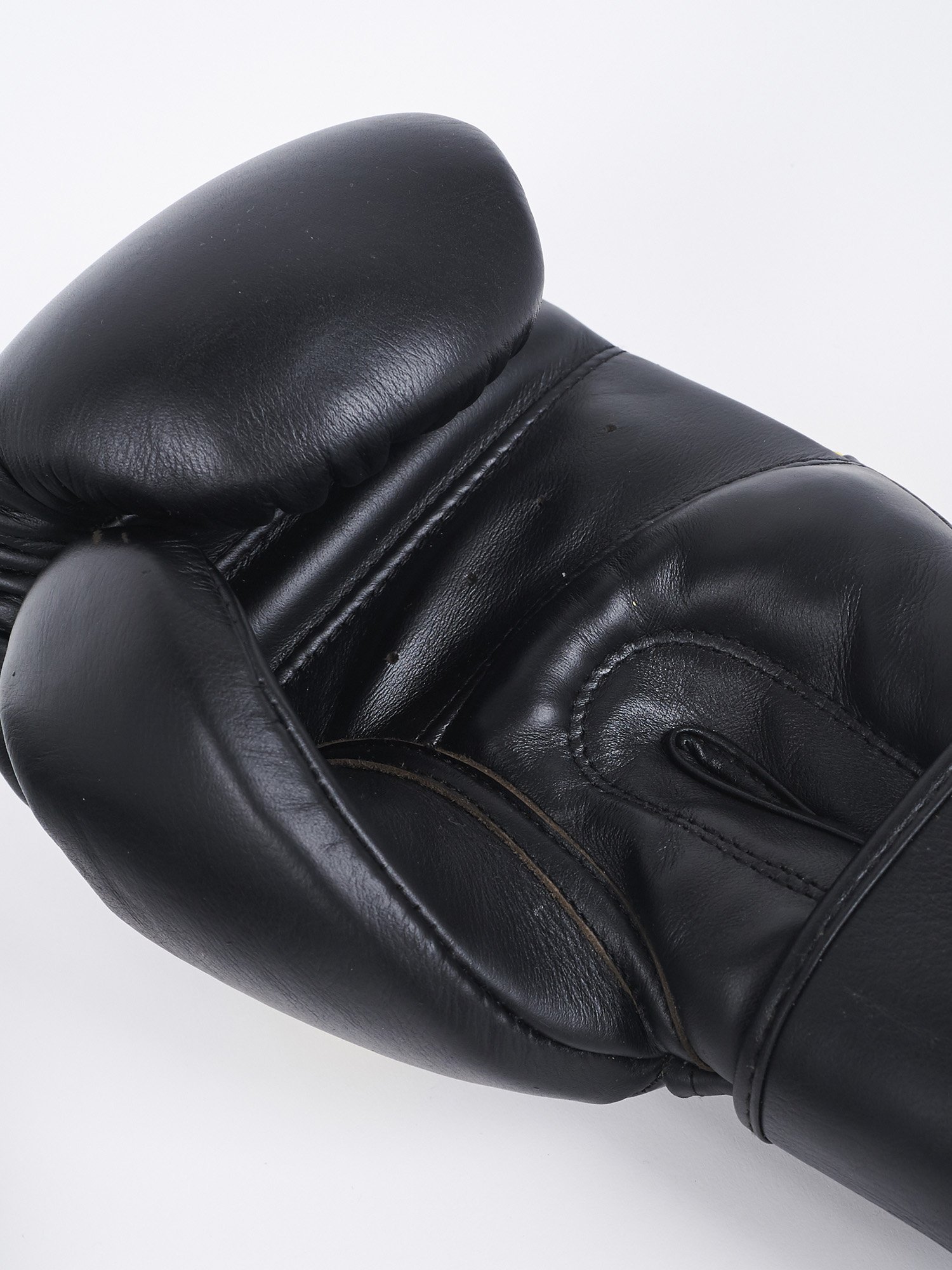 Boxing gloves MANTO Boxing Gloves Carbon price