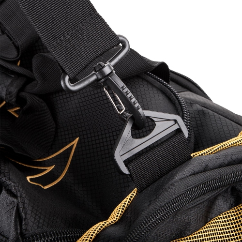 Venum Trainer Lite Sport Bag Black Gold size