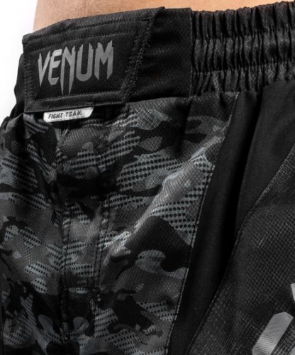 MMA shorts Venum Defender Fightshorts Dark Camo photo