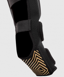 Защита ног Venum Kontact Evo Shinguards Black Gold, Фото № 3