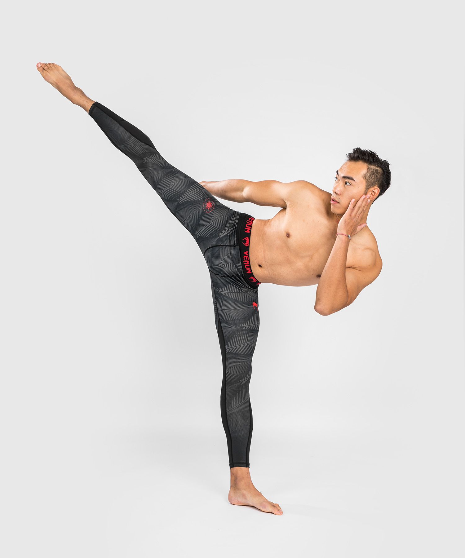 Компресійні штани Venum Phantom Spats Black Red ціна